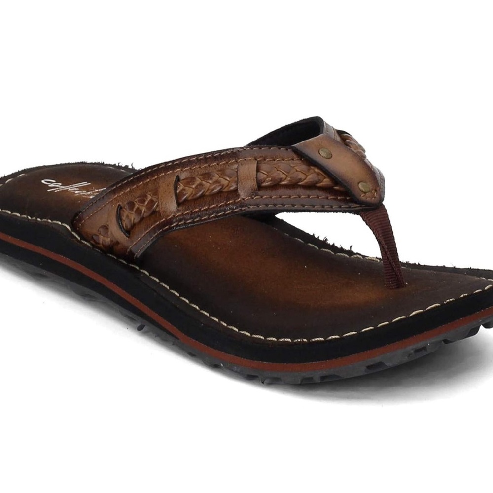 Clark’s flip flops NEW